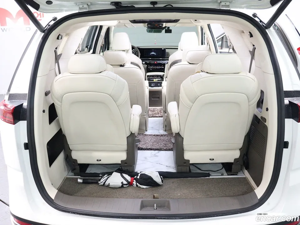 Kia Carnival 9 () 2023 — thumbnail 2