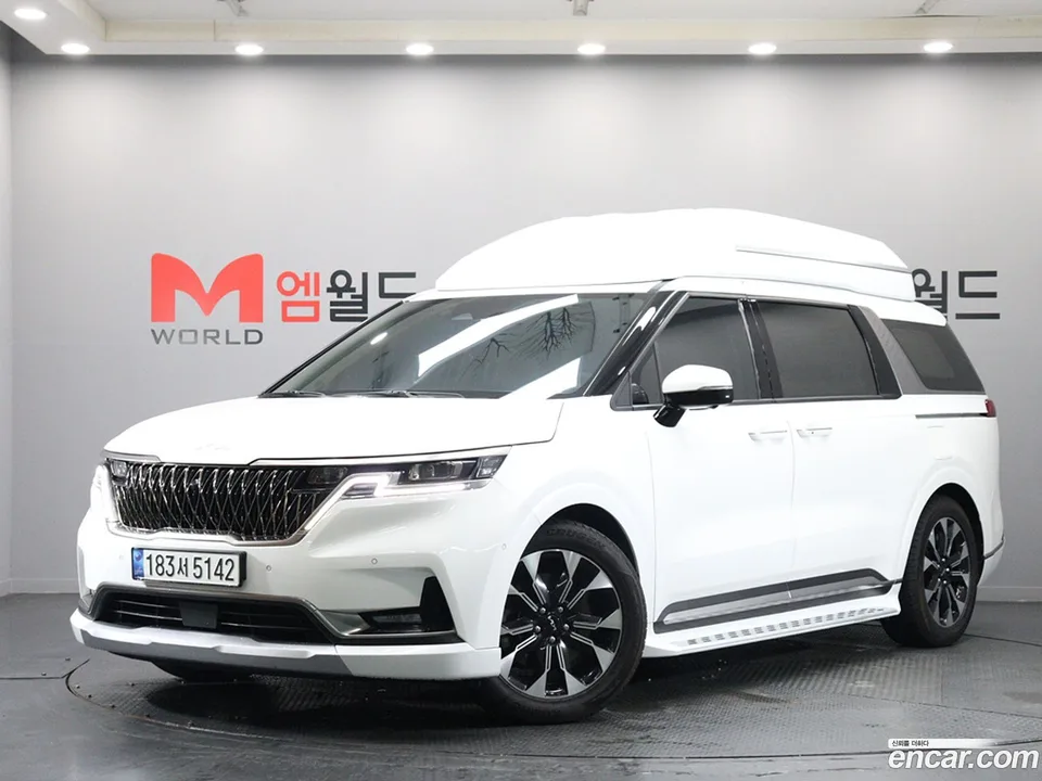 Kia Carnival 9 () 2023 — photo 1, buy with delivery to Moscow
