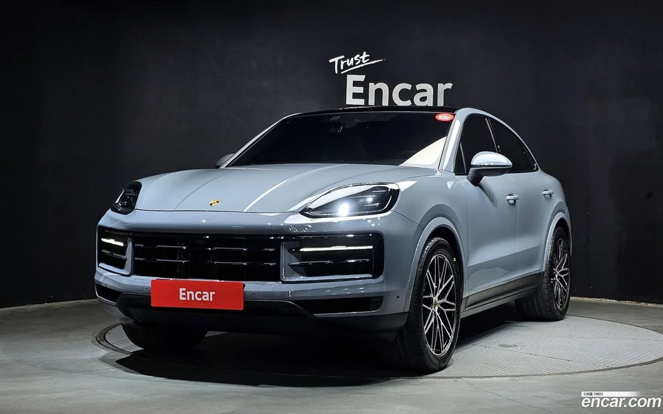 Porsche Cayenne 3.0 2024 — photo 1, buy with delivery to Moscow