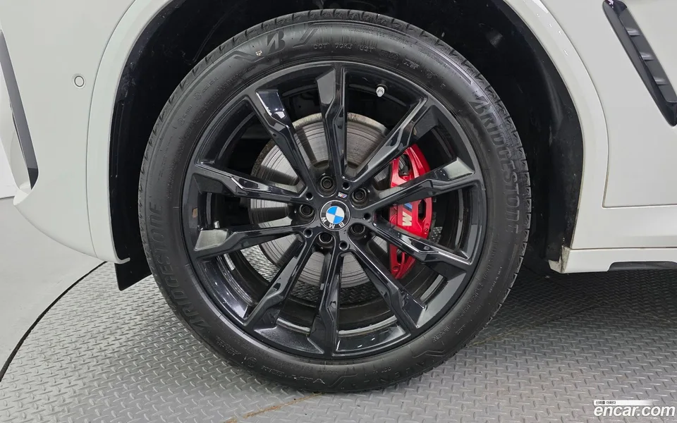 BMW X4 xDrive20i M 2025 — миниатюра 2