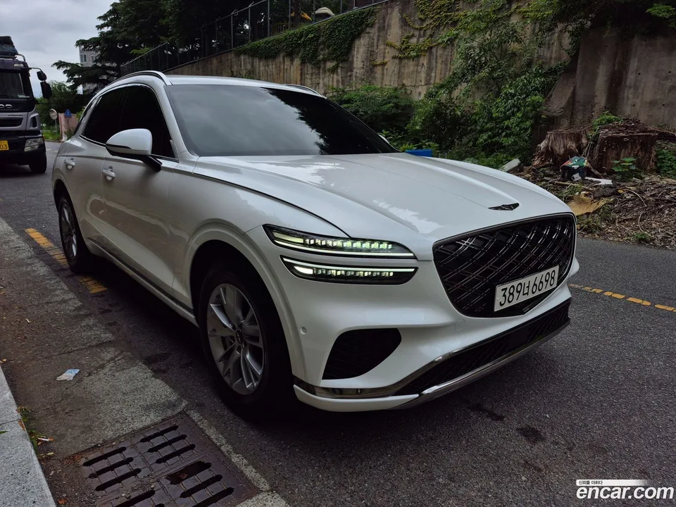 Genesis GV70 2.5T 2WD 2025 — thumbnail 3
