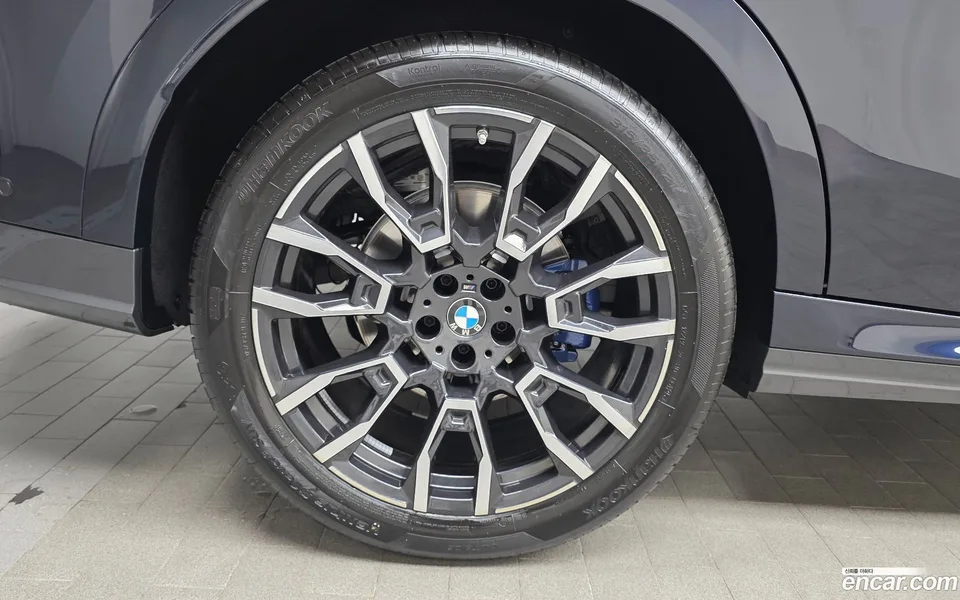 BMW X6 xDrive30d M 2025 — миниатюра 2
