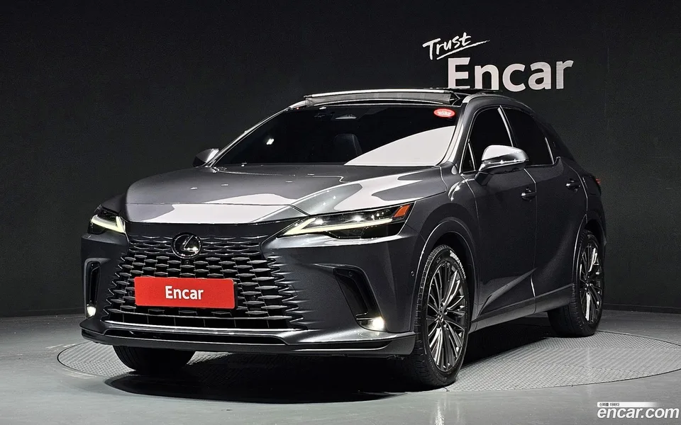 Lexus RX 350h 2023 — фото 1, купить с доставкой в Москву
