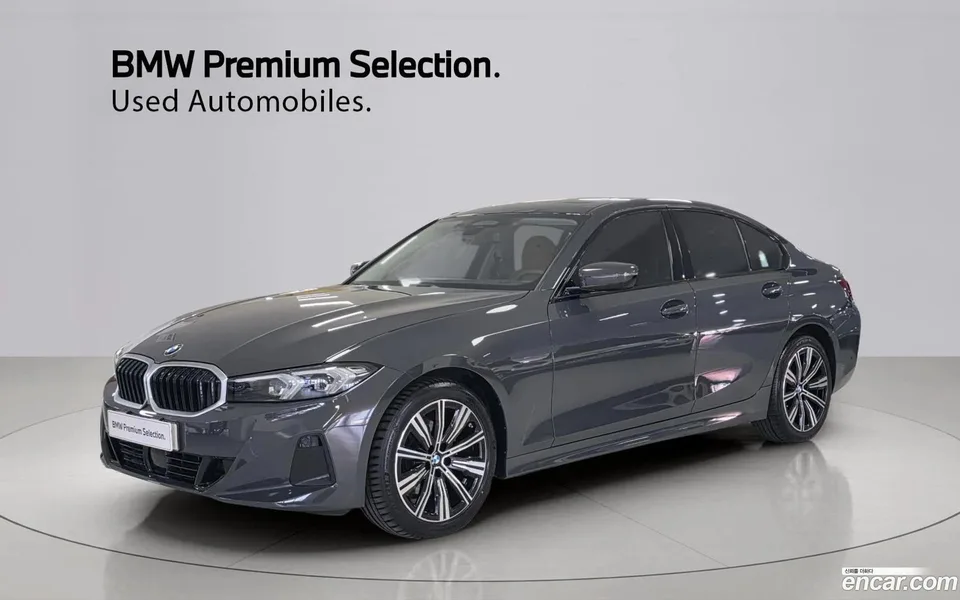 BMW 3 Series 320i 2025 — photo 1, buy with delivery to Moscow