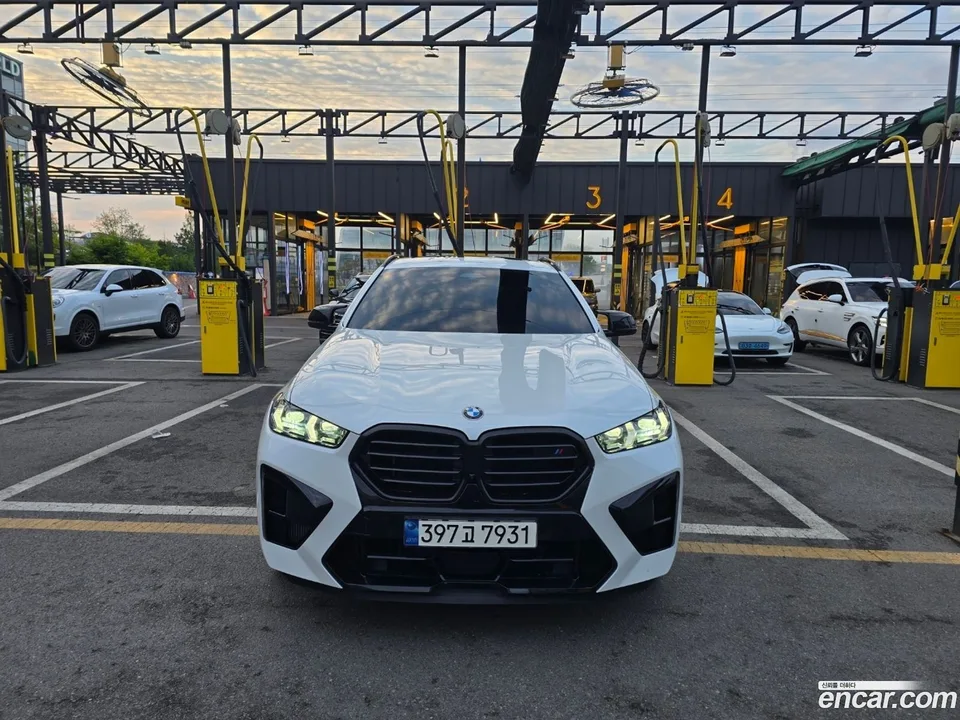 BMW X6 M 4.4 2024 — photo 1, buy with delivery to Moscow