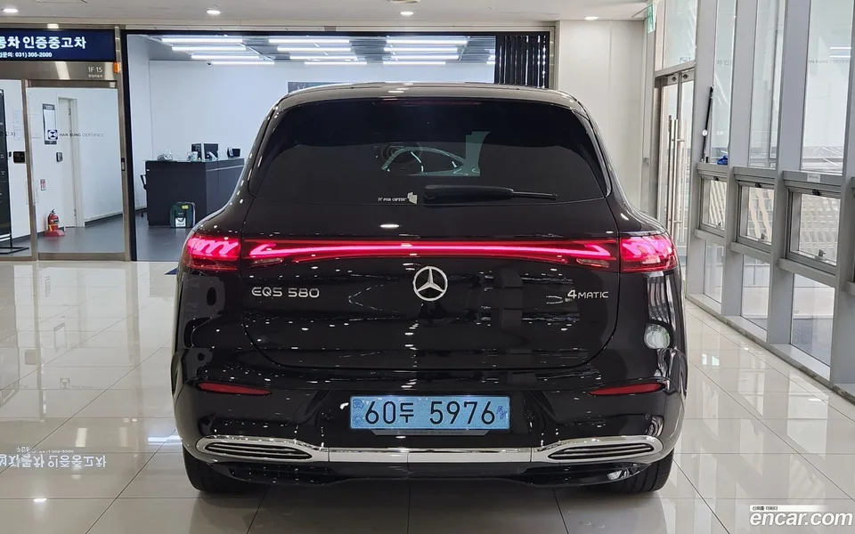 Mercedes-Benz EQS SUV EQS580 4MATIC 2023 — миниатюра 3