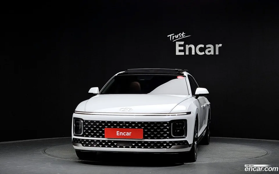 Hyundai Grandeur Hybrid 2023 — thumbnail 3