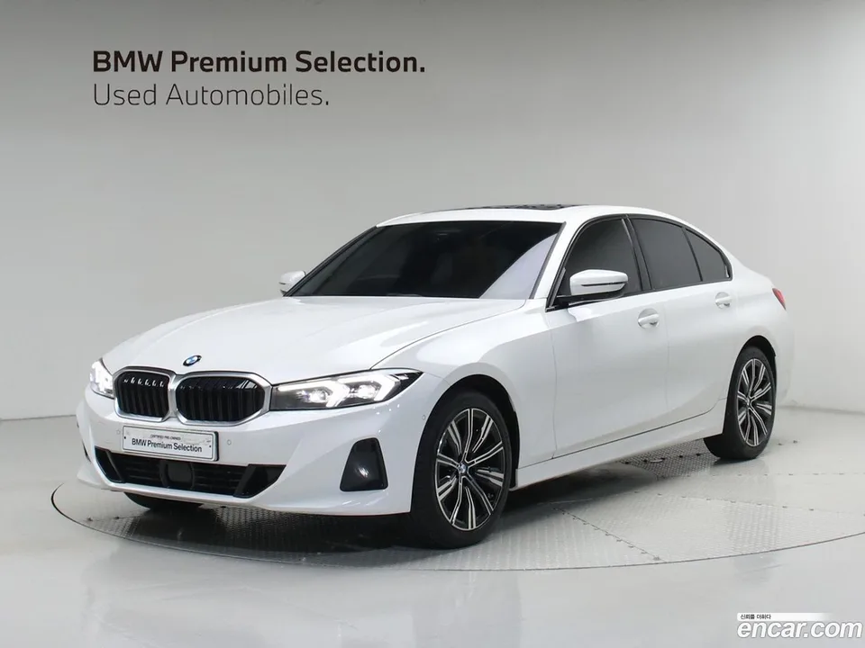 BMW 3 Series 320i 2025 — photo 1, buy with delivery to Moscow