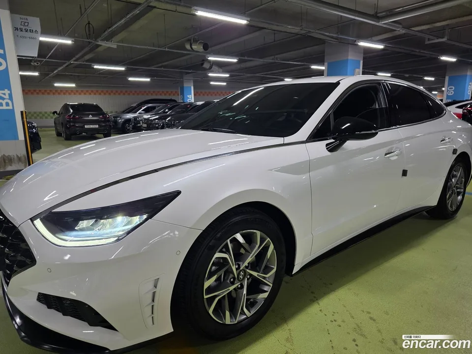 Hyundai Sonata 2.0 2022 — thumbnail 3