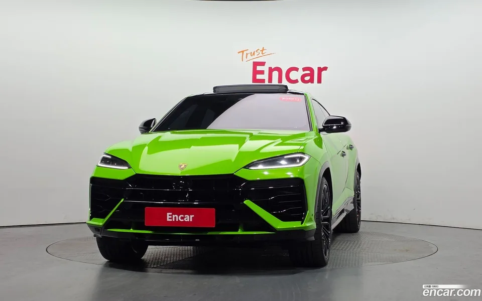 Lamborghini Urus 4.0 V8 SE 2025 — thumbnail 3