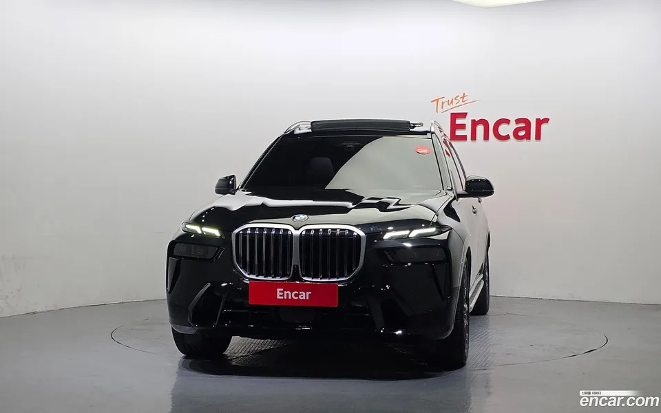BMW X7 xDrive 40i M 6 2025 — миниатюра 3