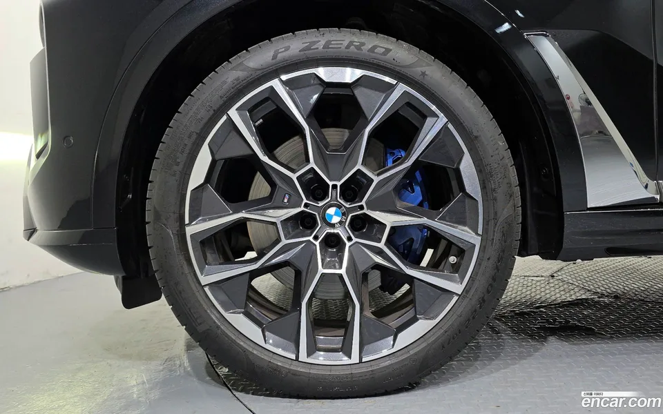 BMW X7 xDrive 40i M 6 2025 — миниатюра 5
