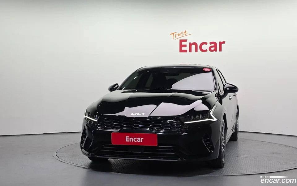 Kia K5 Hybrid 2023 — thumbnail 3