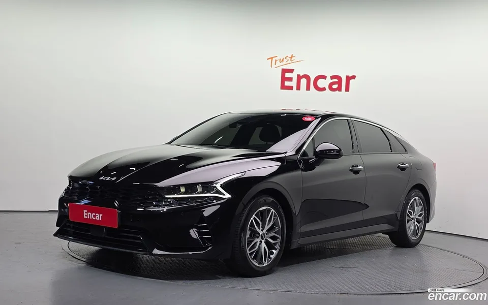 Kia K5 Hybrid 2023 — photo 1, buy with delivery to Moscow