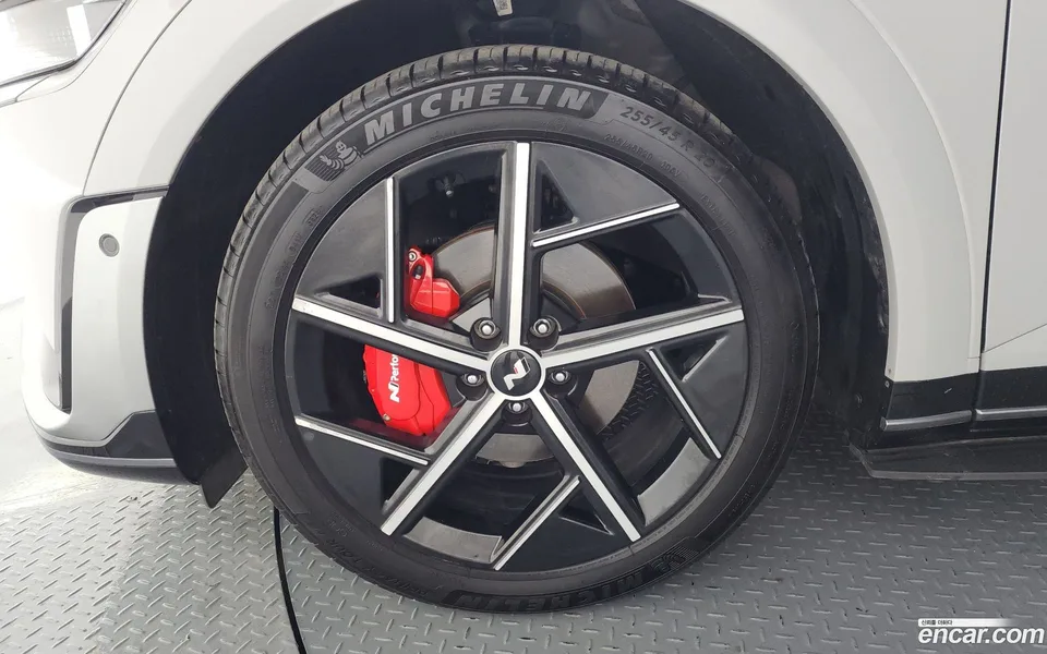 Hyundai Ioniq 5 AWD 2025 — миниатюра 5