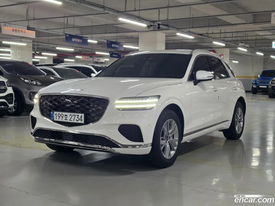 Genesis GV70 2.5T AWD 2024 — photo 1, buy with delivery to Moscow