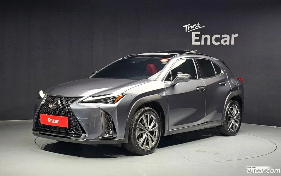 Lexus UX 250h 2.0 F-Sport 2WD 2023 — photo 1, buy with delivery to Moscow
