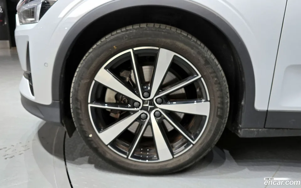 Polestar Polestar 2 2022 — миниатюра 2