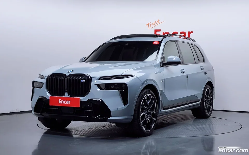 BMW X7 xDrive 40i M 7 2024 — photo 1, buy with delivery to Moscow