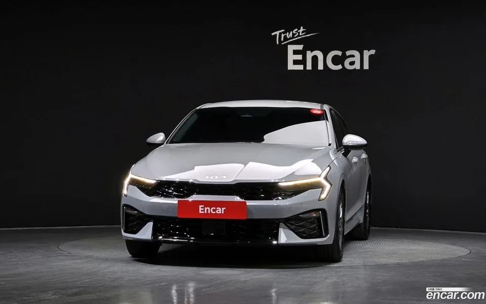 Kia K5 Hybrid 2024 — thumbnail 3