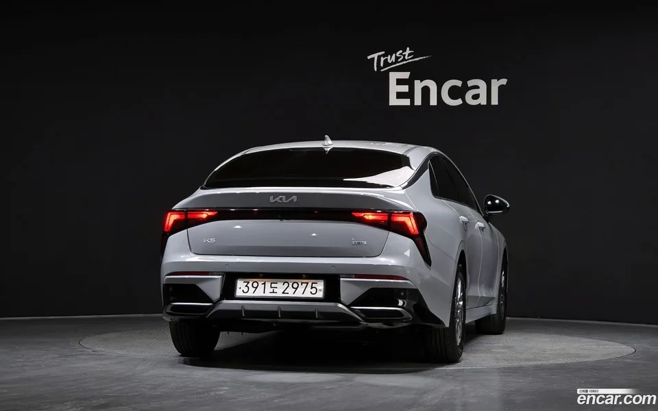 Kia K5 Hybrid 2024 — thumbnail 4