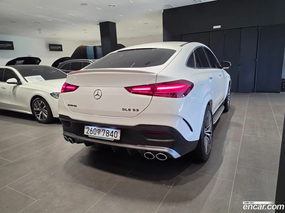 Mercedes-Benz GLE-Class AMG GLE53 4MATIC+ 2025 — thumbnail 2