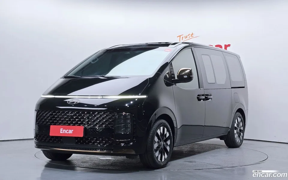 Hyundai Staria HEV 1.6 9 2024 — фото 1, купить с доставкой в Москву