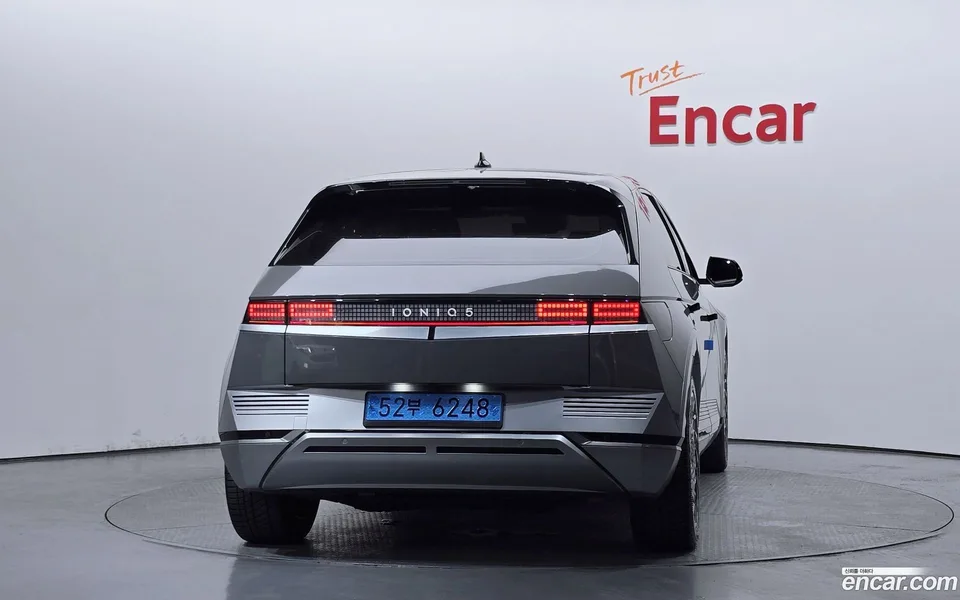 Hyundai Ioniq 5 2022 — thumbnail 4