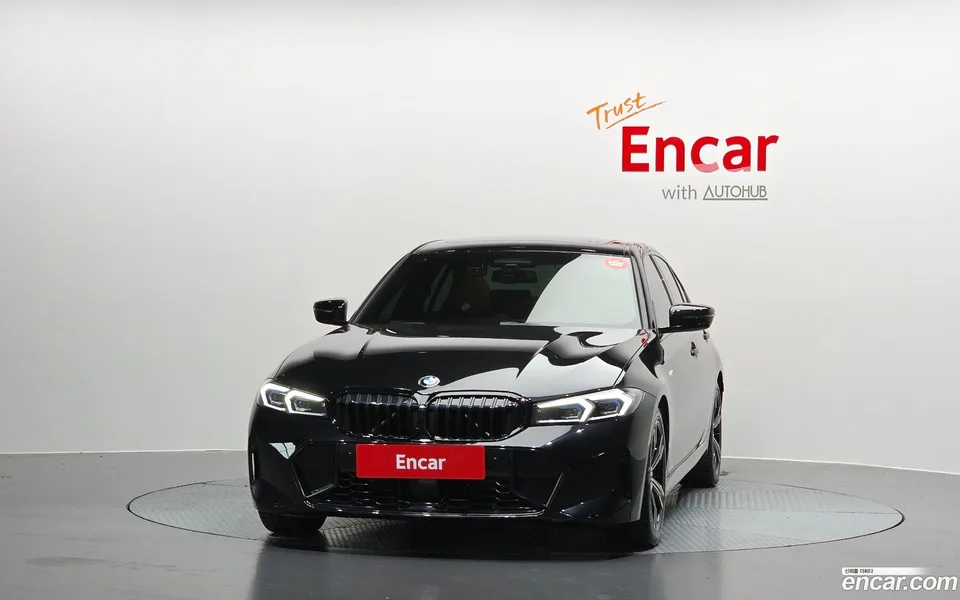 BMW 3 Series 320i M 2025 — thumbnail 3