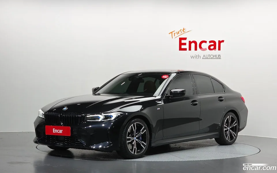 BMW 3 Series 320i M 2025 — photo 1, buy with delivery to Moscow