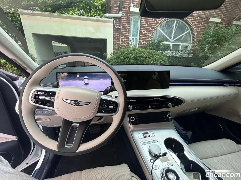 Genesis GV70 2.5T 2WD 2026 — thumbnail 2