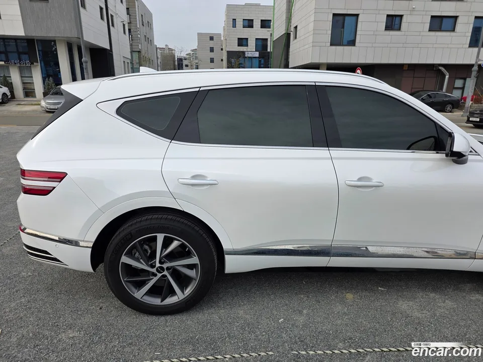 Genesis GV80 2.5T AWD 2025 — thumbnail 2