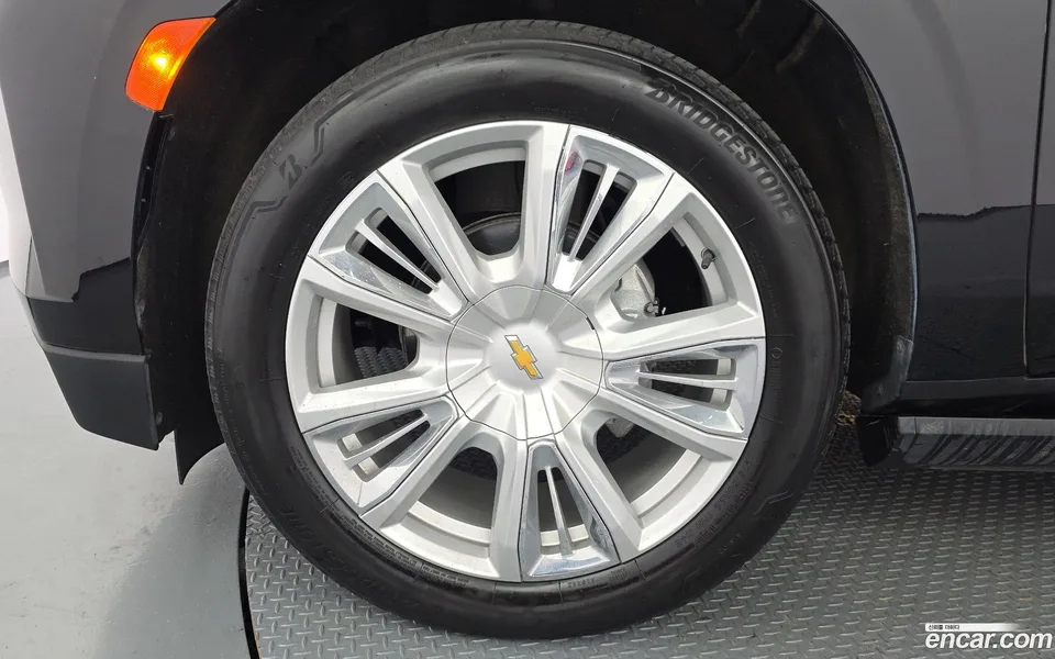 Chevrolet Tahoe 6.2 4WD 2022 — миниатюра 5