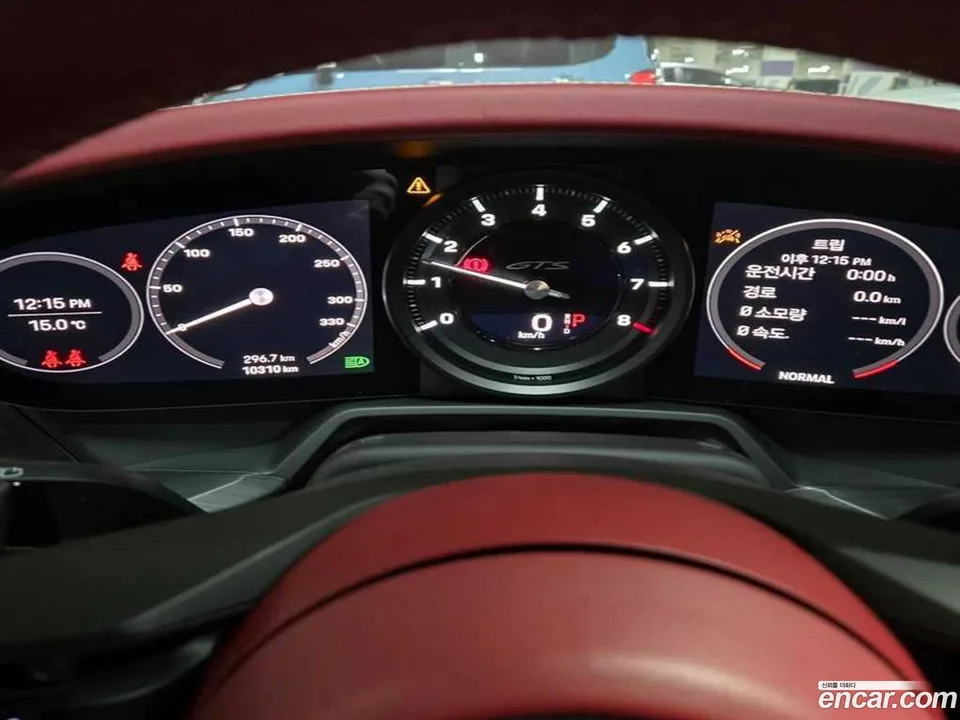Porsche 911 (992) 4 GTS 2022 — миниатюра 2