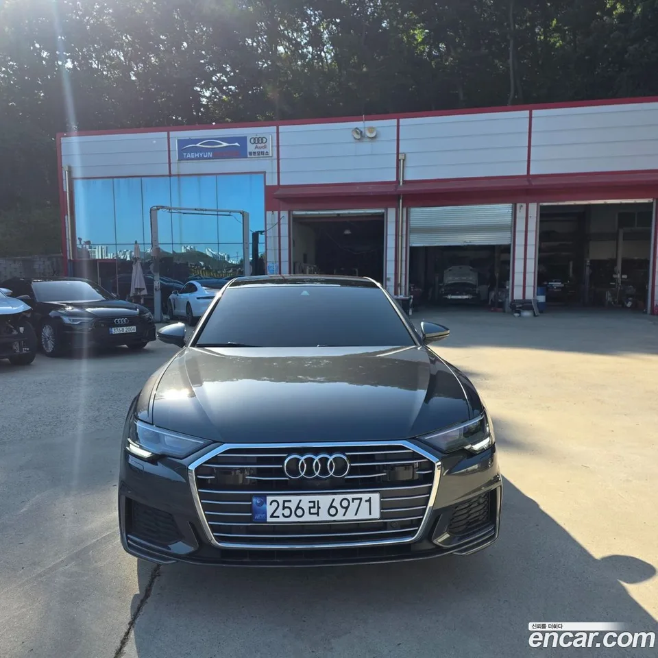 Audi A6 45 TFSI 2022 — photo 1, buy with delivery to Moscow