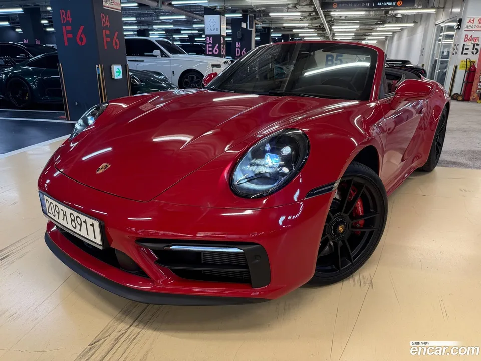 Porsche 911 (992) 4 GTS 2022 — photo 1, buy with delivery to Moscow