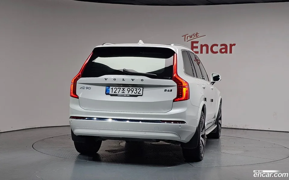 Volvo XC90 B6 2025 — миниатюра 4