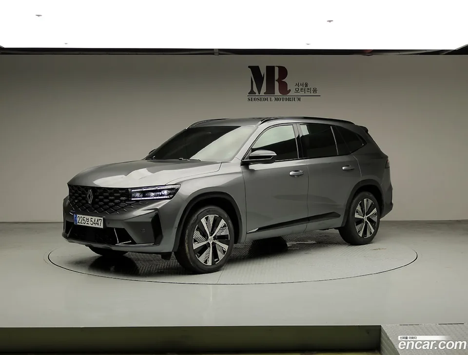Renault Samsung Grand Koleos 1.5 E-TECH 2WD 2025 — photo 1, buy with delivery to Moscow