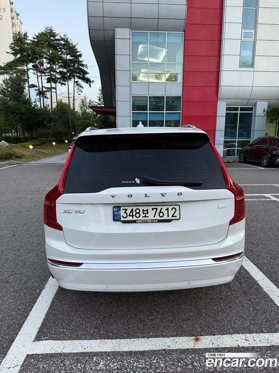 Volvo XC90 T8 2024 — миниатюра 4