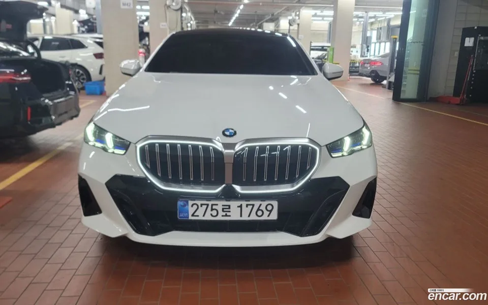 BMW 5 Series 2025