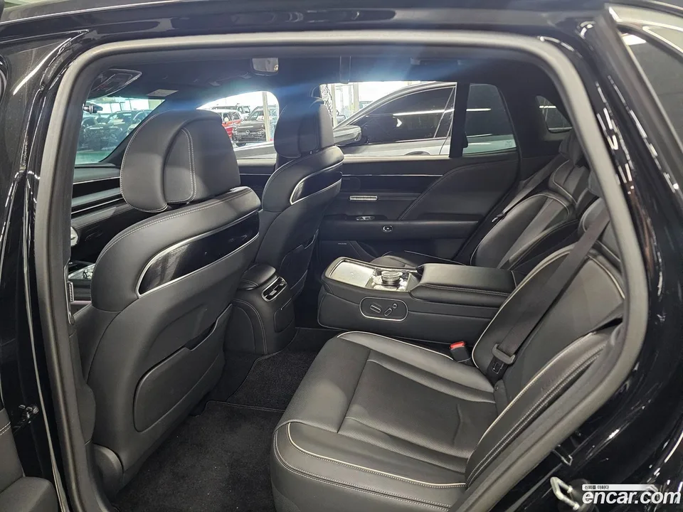 Genesis G90 3.5 AWD 2023 — thumbnail 4