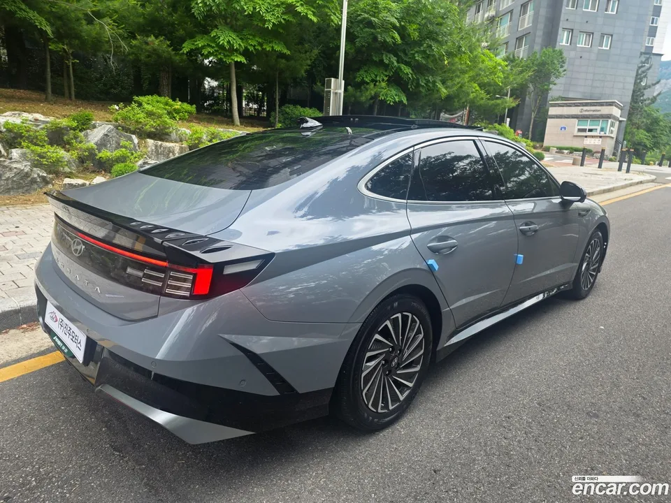 Hyundai Sonata The Edge Hybrid 2024 — thumbnail 4