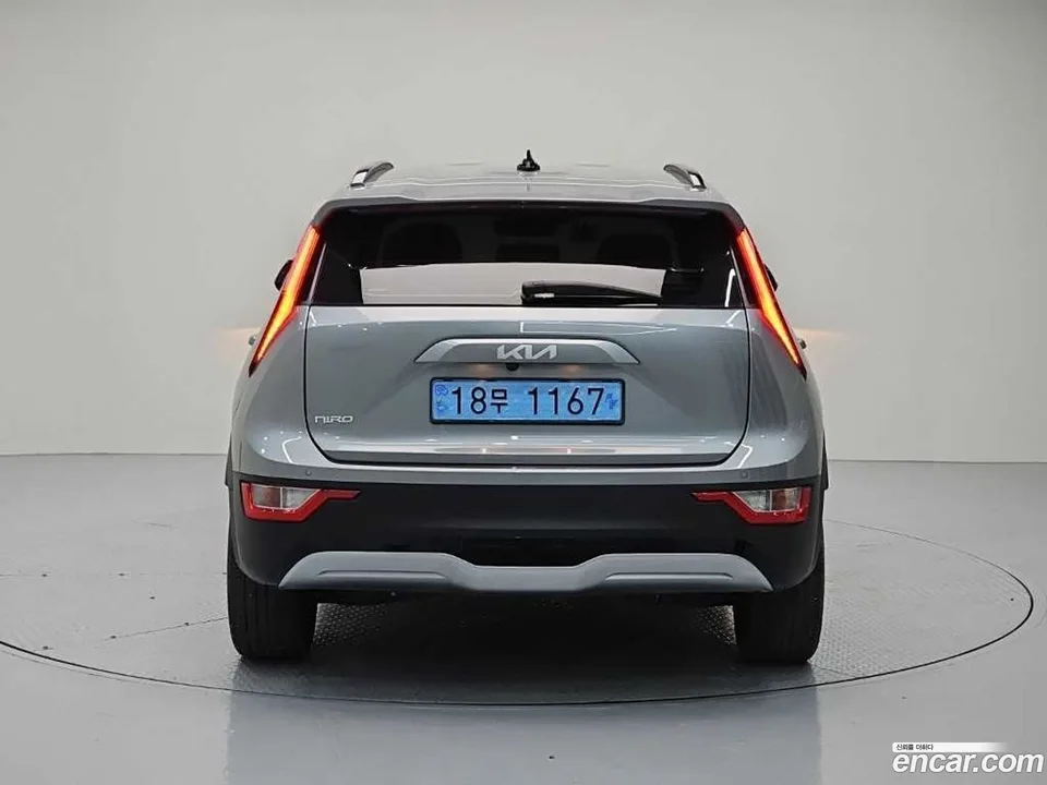 Kia Niro EV 2023 — миниатюра 3