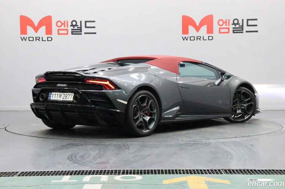 Lamborghini Huracan LP640-4 2023 — миниатюра 4