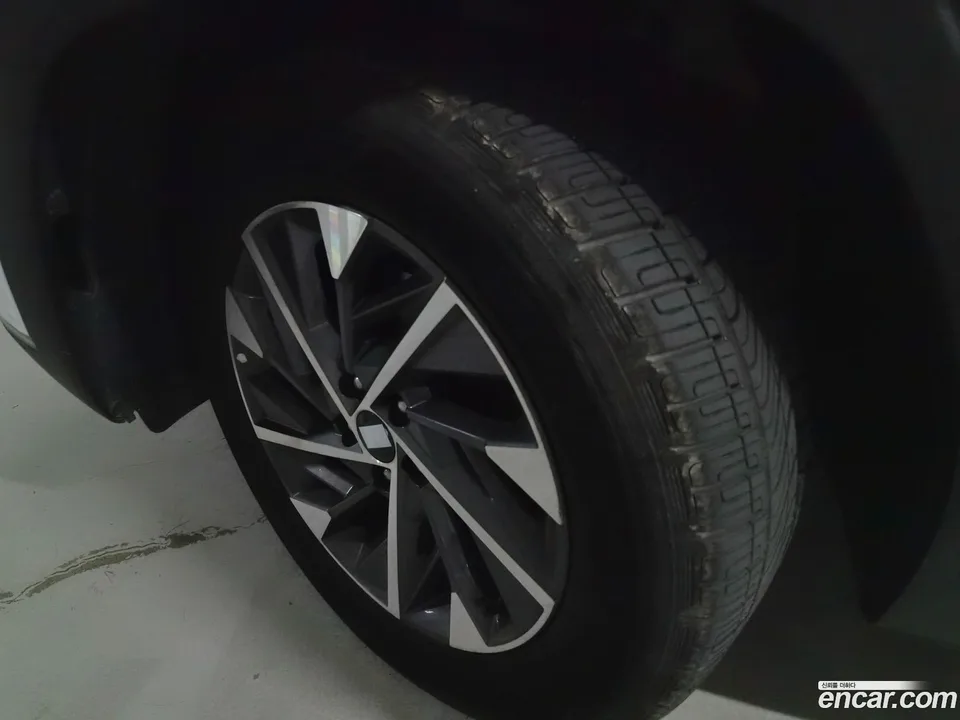 Hyundai Tucson 2.0 4WD 2023 — thumbnail 2