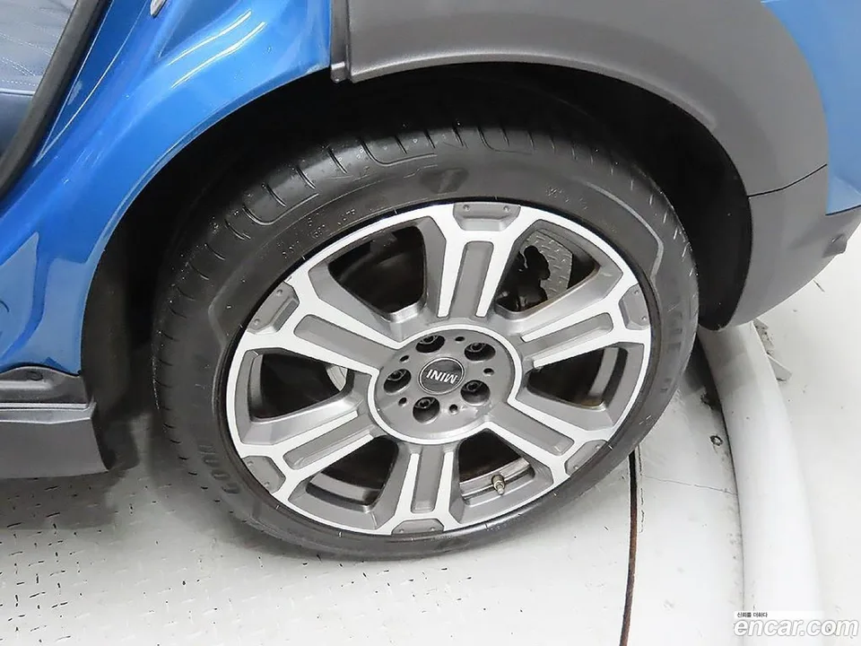 MINI Cooper S Countryman ALL4 2022 — миниатюра 5
