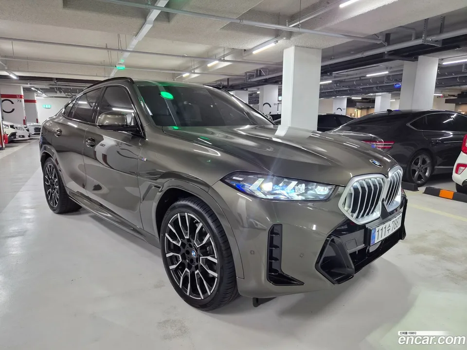 BMW X6 xDrive40i M 2026 — photo 1, buy with delivery to Moscow