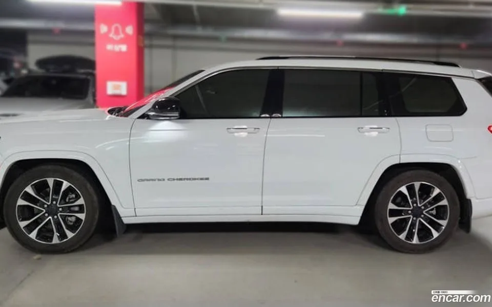 Jeep Grand Cherokee L 3.6 2022 — thumbnail 3