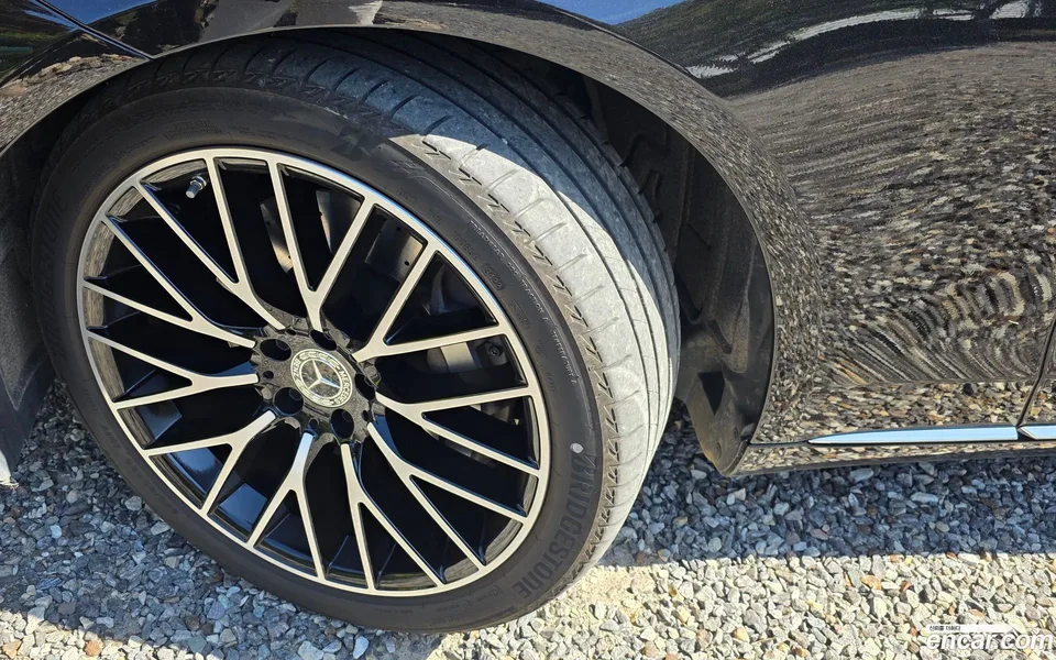 Mercedes-Benz S-Class S580L 4MATIC 2023 — thumbnail 2