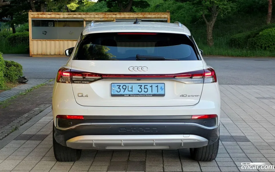 Audi Q4 e-tron 40 2022 — миниатюра 5